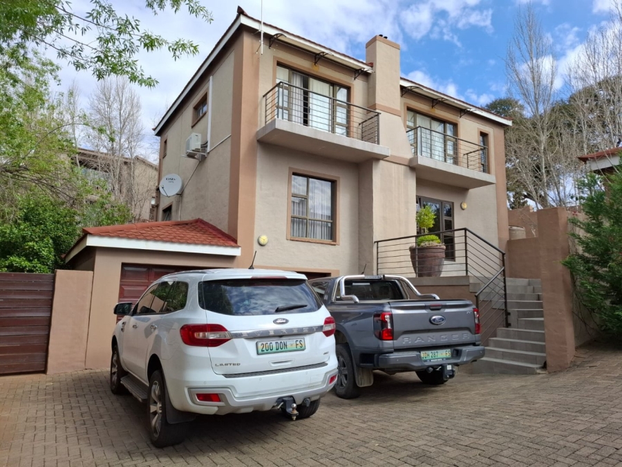 3 Bedroom Property for Sale in Heuwelsig Free State
